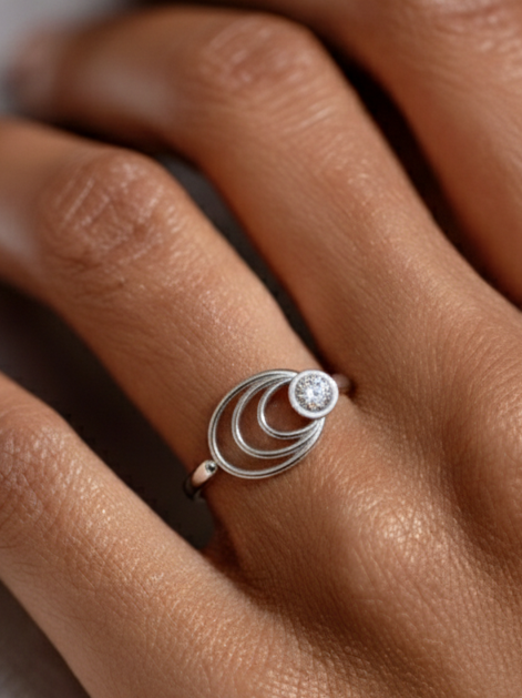 Veyora Ring